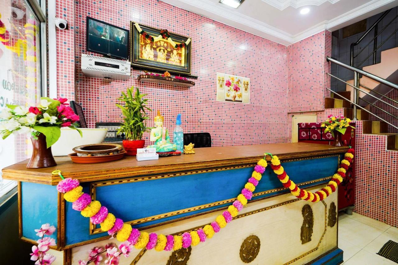 Hotel SPOT ON 84555 Venkata Sai Residency Tirupati Exterior foto